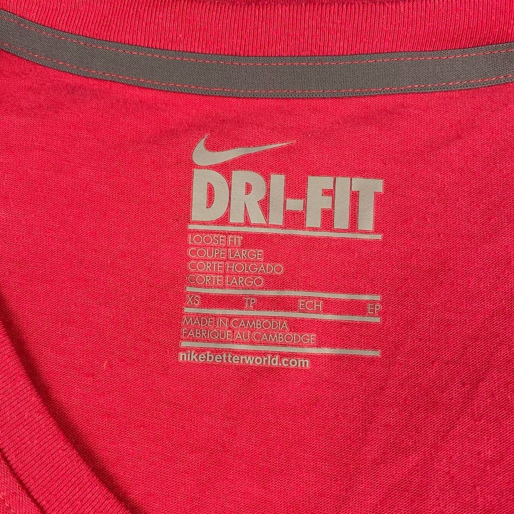 Nike Dri Fit V Neck T-shirt Loose Fit Pink Tee - Picture 9 of 10